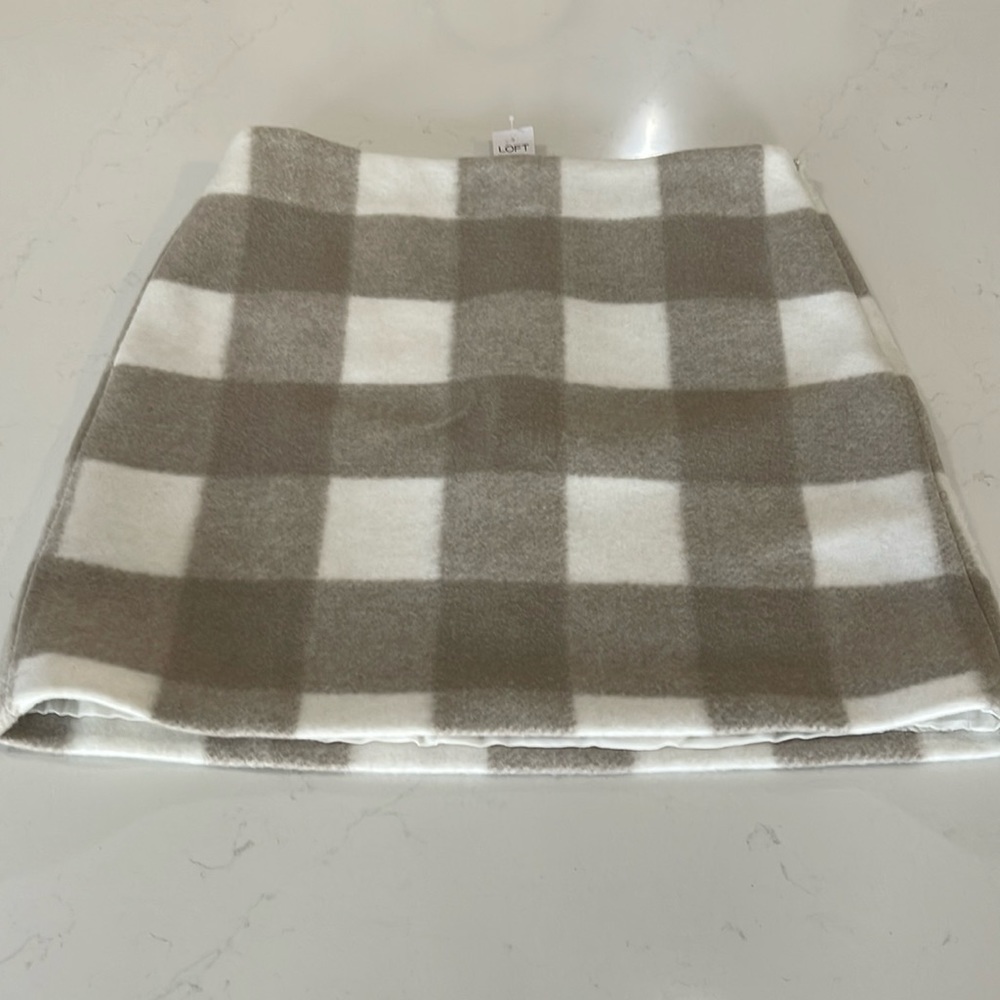 Women’s Loft Skirt, Size 8